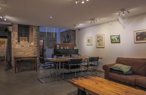 Tournus House | Galerie Nakai Art B&B