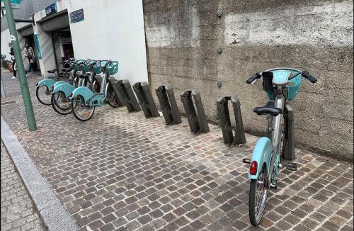 Arcueil House | Garden house, parking, 3 mins RER, 1km Paris