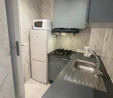 Les Gondoles Apartment | Garden studio with 3 beds and a sofa bed near Paris