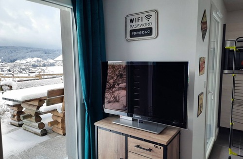 Gerardmer Apartment | GERARDMER: 2-room apartment with view of town and ski slopes