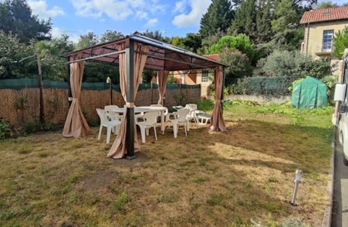 Decazeville House | Gite 43/2 near town center in a very quiet street