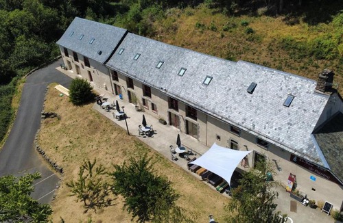 Condat Apartment | Gite 5 personnes ou 6 avec enfants Cézailler