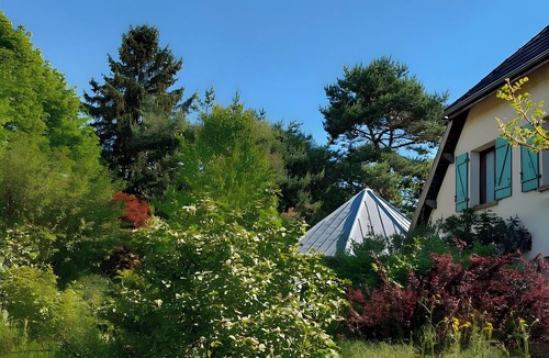 Darbonnay House | Gîte “À l’Ombre des Tilleuls” with Private Garden and Wi-Fi, Sleeps 2–4