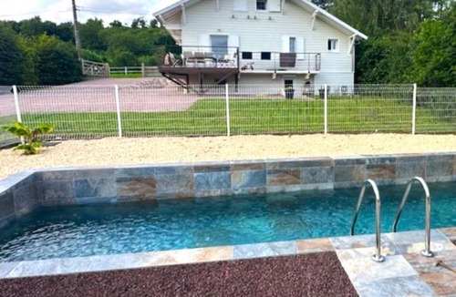 Abrest Cottage | Gite Abrest, 4 bedrooms, 8 persons