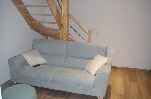 Saint-Point-Lac Apartment | GITE AND CHAMBRES D'HÔTES ON THE SHORES OF LAC SAINT POINT