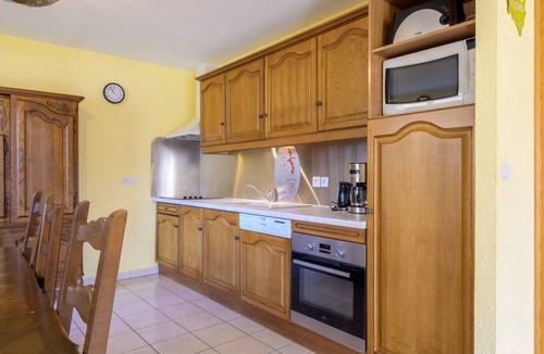 Rupt-sur-Moselle House | "Gîte Cerf" vacation home with a private terrace, Wi-Fi, and air conditioning