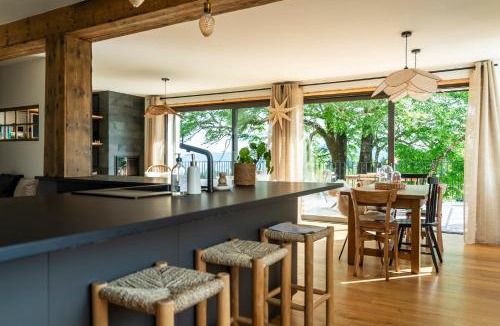 Premanon House | Gite d exception avec vue panoramique 4 personnes
