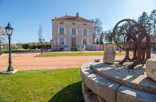 Glaine-Montaigut House | Gite de charme 5 épis - Demeure La Moliére