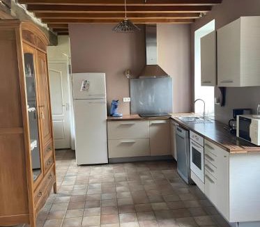 Avallon House | Gite De La Griottine