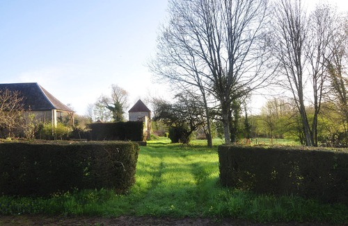 Nolay Cottage | Gite de la Tour de Prunevaux