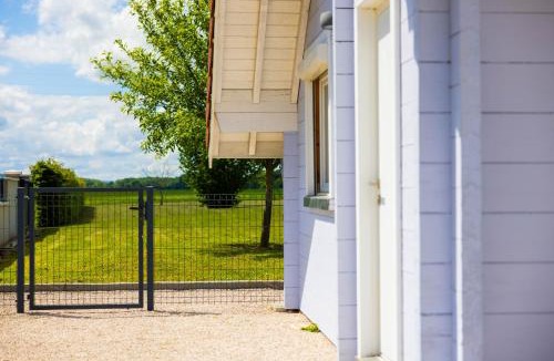 Gigny-sur-Saone Villa | Gite de Mortagne, Villa avec Piscine