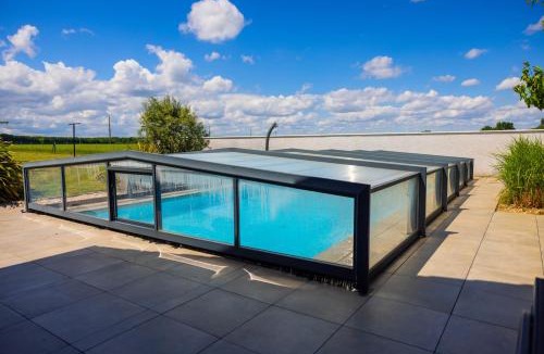 Gigny-sur-Saone Villa | Gite de Mortagne, Villa avec Piscine