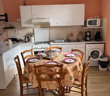 Sauviat House | gite de Sauviat 25 chemin du grand Pacher le bourg de Sauviat 63120