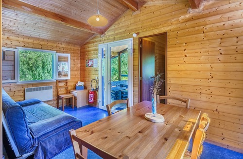 Saint-Prix House | Gite des fleurs - Pervenche