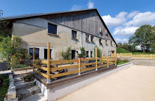 Mazire Apartment | Gîte des Hauts Sapins 4* - 10 pers. An ideal location and a soothing atmosphere.