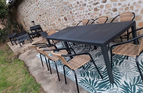 Montigny-en-Morvan House | Gîte des Marguerites in the heart of Morvan, pets welcome