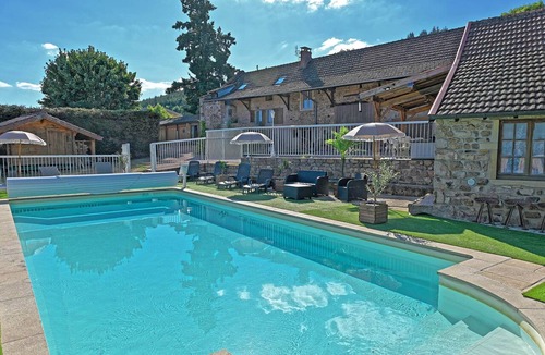 Bergesserin House | Gîte Domaine Bayard with swimming pool or wellness area (spa and sauna)