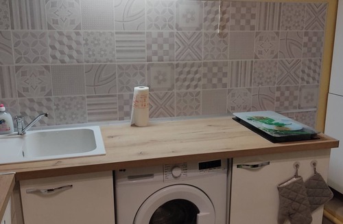 Montelimar Apartment | Gite du Couchant, Solo ou en Couple, Clim Réversible, au Calme
