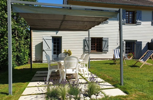 Largillay-Marsonnay House | Gite du Lac - Lake Vouglans