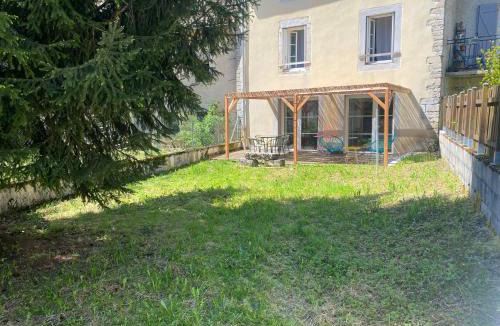 Orgelet Apartment | Gite du sapin - Lac de Vouglans - SPA Privatif