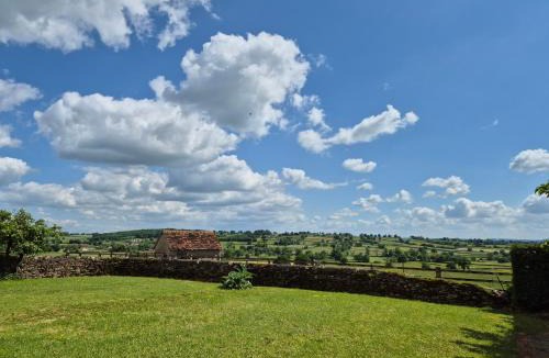 Viry House | Gite en vallée charolaise