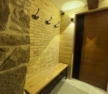 Salles-la-Source House | Gite Entre Causse et Vallon, tout confort pour 4 personnes dans grange rénovée au coeur de l'Aveyron