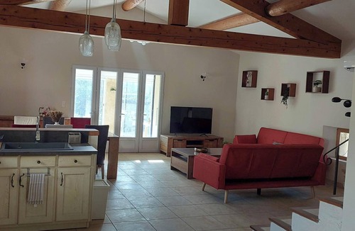 Beaumont-du-Ventoux House | Gite for 15p at the foot of Mont Ventoux Lacets du Ventoux
