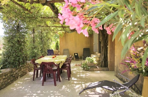 Villedieu Apartment | Gite for 8 people in Provencal house with swimming pool in Provence!