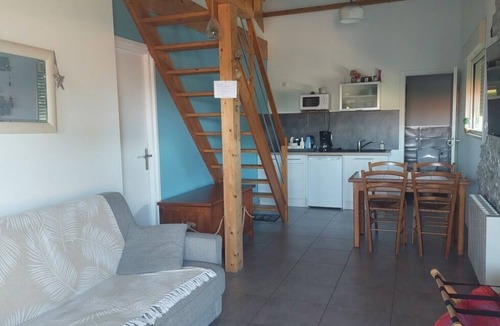 Sainte-Foy-Saint-Sulpice Cottage | Gîte-Classic-Ensuite with Bath