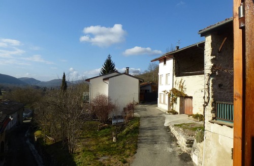 Montoulieu Apartment | Gite in RDC, in authentic village, in Cathar country near Montségur.