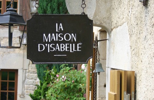 Ruffey-sur-Seille House | Gite in the heart of a former priory - quiet, leafy setting