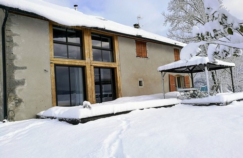 Marigny House | Gite jura, lac de Chalain, cascades du hérisson, friendly and comfortable