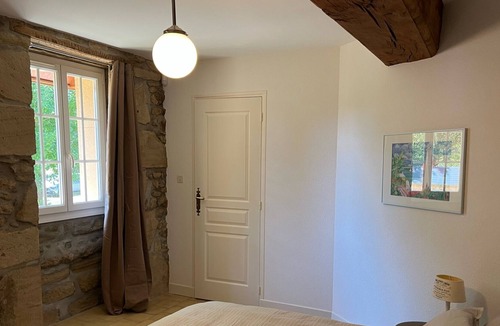 Chardonnay Cottage | Gite la Varenne. Spacious, quiet, with a pool.