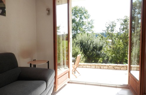Oye-et-Pallet Apartment | Gite lac et Montagne