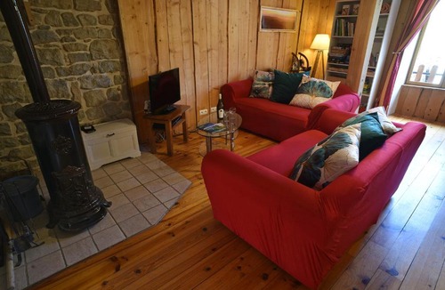 Lavigny House | Gite Le Douglas, Vignoble et Reculées du Jura - Avec Sauna
