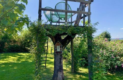 Bresse-sur-Grosne House | Gite Le Foineau - Maison avec Piscine