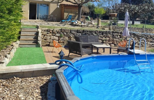 Saint-Pierre-de-Vassols Apartment | Gîte "Le Limon" - Private swimming pool and access