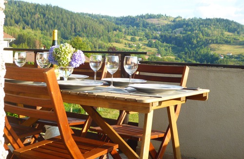 Le Tholy Apartment | Gîte "Le Lupulus", space and comfort 10' from Gerardmer
