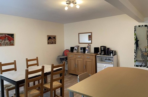 Le Mayet-de-Montagne Cottage | Gite Le Mayet-de-Montagne, 2 bedrooms, 4 persons