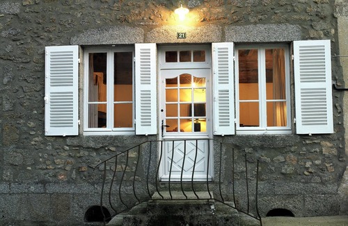 Marigny l'Eglise Cottage | Gîte Le Marigny in the heart of Morvan