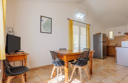 Bessas House | Gite Le Micocoulier La Fontinelle – Modern Holiday Home in Peaceful Ardèche Nature