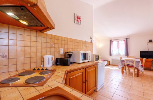 Bessas House | Gite Le Micocoulier La Fontinelle – Modern Holiday Home in Peaceful Ardèche Nature