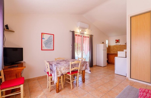 Bessas House | Gite Le Micocoulier La Fontinelle – Modern Holiday Home in Peaceful Ardèche Nature