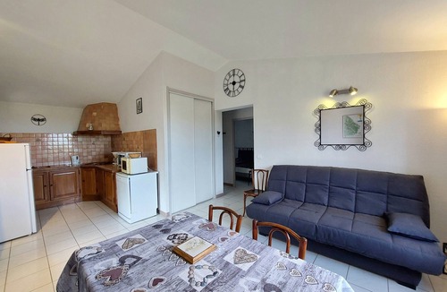 Bessas House | Gite Le Micocoulier La Fontinelle – Modern Holiday Home in Peaceful Ardèche Nature
