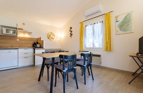 Bessas House | Gite Le Micocoulier La Fontinelle – Peaceful Retreat in Ardèche Near Vallon Pont d'Arc