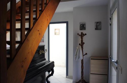 Saint-Antoine-l'Abbaye House | gite les genets