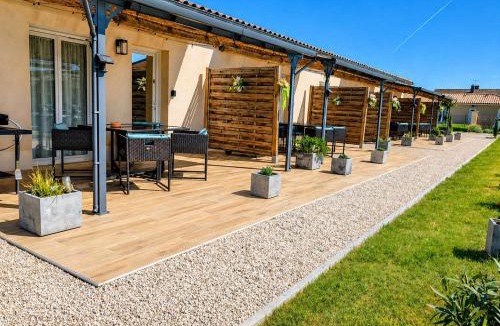 Cuisery Apartment | Gite Les Intemporels