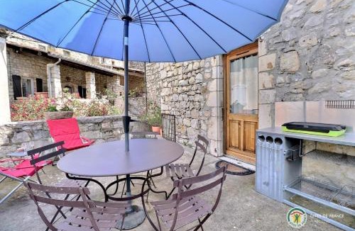 Saint-Maurice-d'Ibie House | Gite les Oliviers - Le Domaine du Viticulteur - St Maurice d Ibie