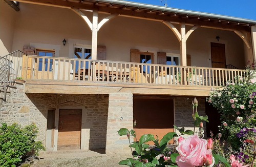 Jalogny Apartment | Gîte "near the wash house