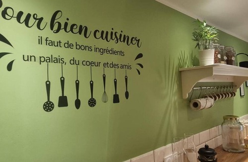 Pelussin Cottage | Gite Pélussin, 4 bedrooms, 12 persons